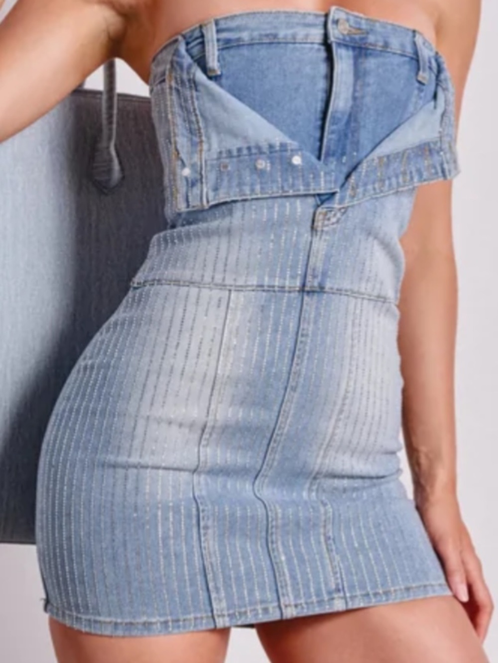 AKIRA BUTTONED UP BEDAZZLED MINI DENIM DRESS Size XLXL